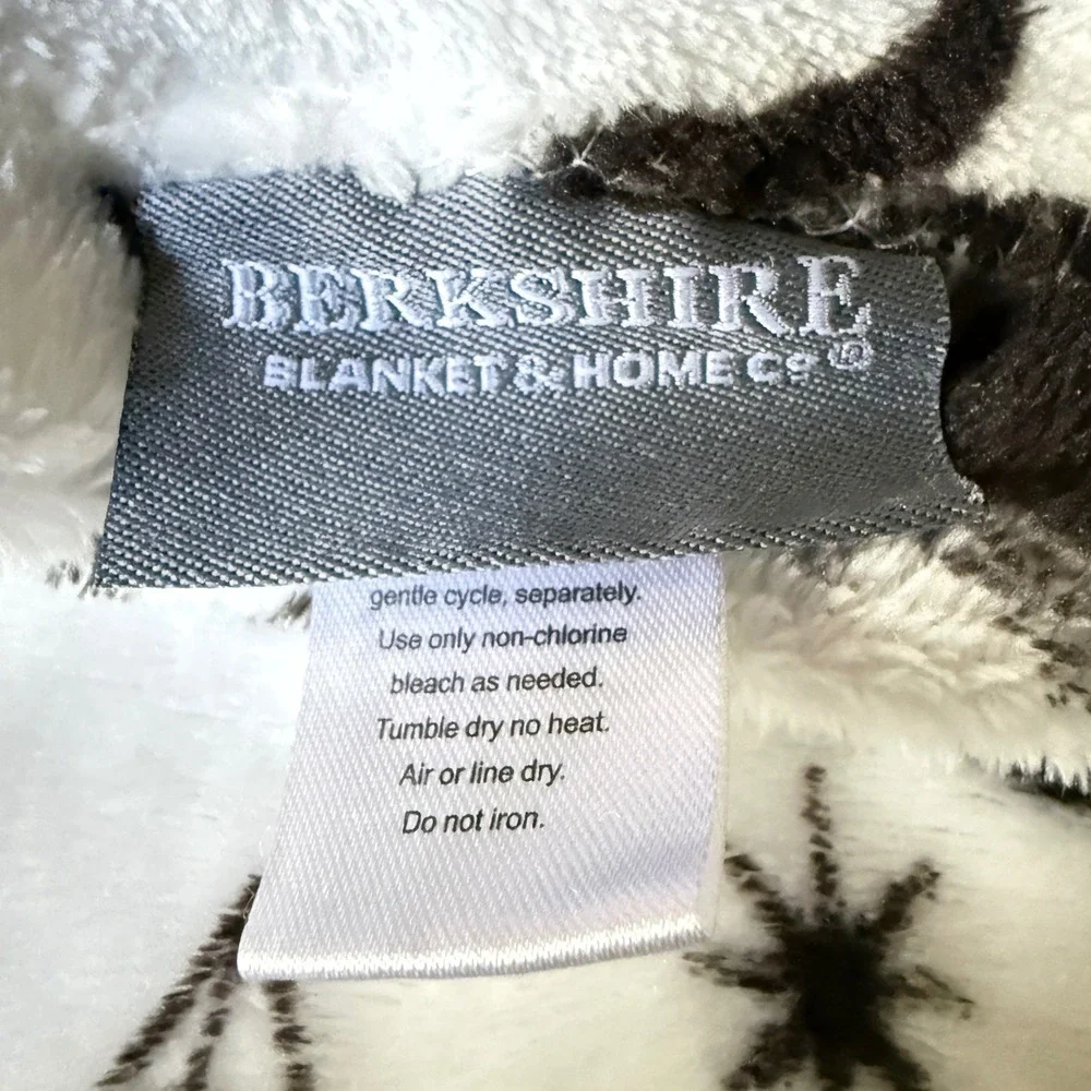Berkshire Blanket & Home Co. excellent used